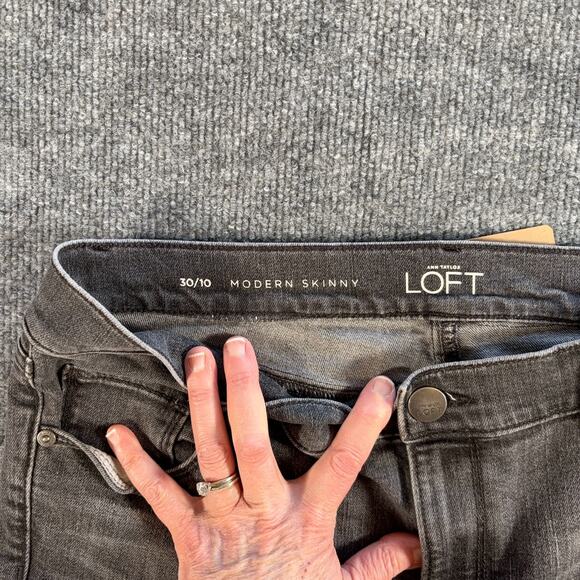 LOFT Modern Skinny Jeans Gray Black Faded Wash Size 30/10 Women’s Stretch Denim - Picture 3 of 9